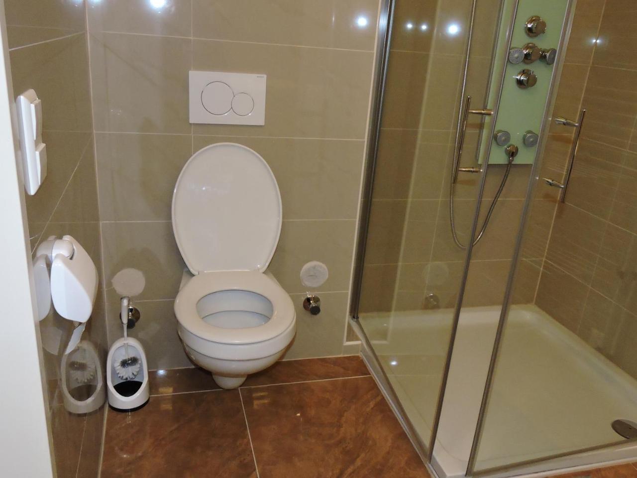 215 Apartment Wien 4-6 Pers 42M2 Klagenfurt am Woerthersee Exterior photo